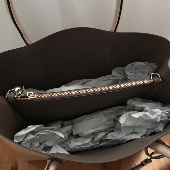 Kate Spade Medium Purse (Satchel) - Picture 2 of 4